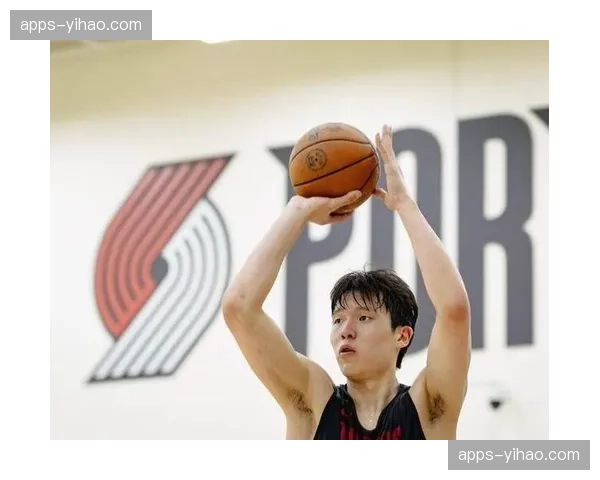 山东大外援克里斯手指骨裂休战三周 内线轮换陷入用人荒困境